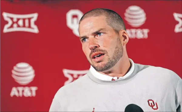  ?? [ASSOCIATED PRESS FILE PHOTOS] ?? Oklahoma is allowing just 19 points per game under new defensive coordinato­r Alex Grinch.