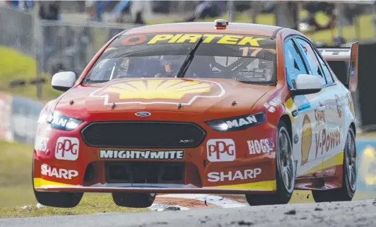  ?? Picture: MARK HORSBURGH ?? ABRASIVE CIRCUIT: Scott McLaughlin during a practice session at Barbagallo Raceway yesterday.