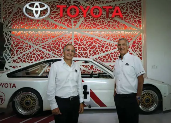 ?? ALONSO TENORIO ?? Amadeo (izquierda) y Javier Quirós, de Purdy Motor, afirmaron que la sociedad con Toyota Tsusho les dará acceso a mejores prácticas globales.