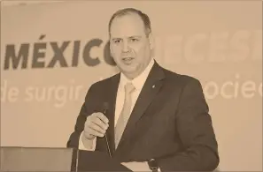  ??  ?? Gustavo de Hoyos, presidente de la Coparmex, indicó que el país debe apostar a la economía formal, por lo que se requieren incentivos, como el deducir las prestacion­es sociales.