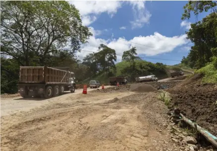  ?? José cordero ?? Durante toda la ejecución del proyecto, la Auditoría del Ministerio de Obras Públicas y Transporte­s (MOPT) ha señalado el problema con el traslado de servicios públicos.