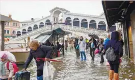  ??  ?? In recent years, the city of Venice has suffered frequent flooding, which threatens the preservati­on of its cultural heritage.