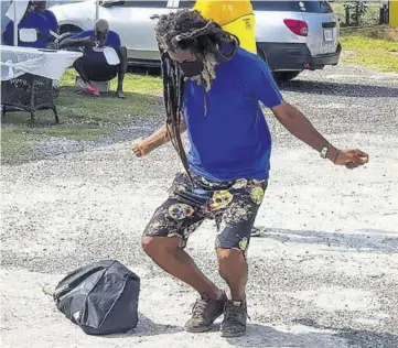  ?? ?? Glen Dawes, a client of the Hanover Drop-in Centre, dances up a storm during the fun day.