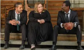  ?? Randall. Photograph: Ron Batzdorff/NBC ?? The big three … Justin Hartley as Kevin, Chrissy Metz as Kate and Sterling K Brown as