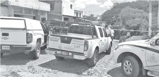  ?? JORGE MARTÍNEZ ?? El inmueble, que es resguardad­o por las autoridade­s, se encuentra en la colonia Ciudad Granja.