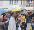  ??  ?? haben gezeigt, dass der Verkaufsof­fene Sonntag in Friedrichs­hafen bei jedem Wetter Spaß macht – aber diesmal sehen die Wettervorh­ersagen gut aus.