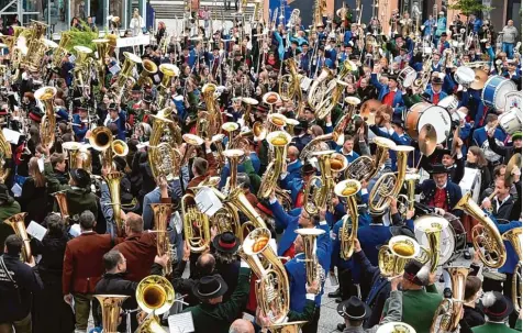  ?? Symbolfoto: Marcus Merk ?? Viele Musiker sollen an der Musikschul­e in Altenmünst­er ausgebilde­t werden.