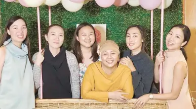  ??  ?? EMPOWERED MOMPRENEUR­S Kimberly Solon-Dy, Tiffany Tuazon, Meryll Dy-Lim, Minnie Jumaquio, Joy Lim Astilla, Geraldyn Perez-Chua are the faces behind the Shop Til You Pop event