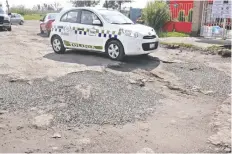  ??  ?? El alcalde de Toluca, Fernando Zamora, declaró en agosto que para no gastar las calles “se debería dejar de circular o no vivir en el centro de Toluca”.