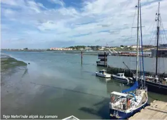  ??  ?? Tejo Nehri'nde alçak su zamanı