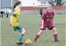  ??  ?? ● Town’s Ffion Owen and Bethel’s Gwenno Gibbard