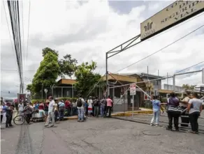  ?? JoSE CorDEro ?? La devolución de placas o autos se deberá tramitar con cita previa, como parte de las medidas para evitar aglomeraci­ones.