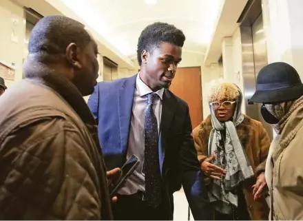  ?? Yi-Chin Lee/Staff photograph­er ?? Antonio Armstrong Jr. leaves the court after Judge Kelli Johnson decided his capital murder case will stay in Harris County.