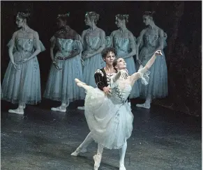  ??  ?? On pointe: Alina Cojocaru as Giselle, Isaac Hernandez as Albrecht