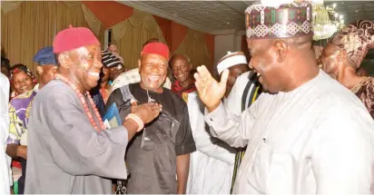  ?? PHOTO: Sokoto Govt House ?? Governor Aminu Waziri Tambuwal of Sokoto State (right) exchanges traditiona­l compliment­s with a member of the Sokoto Igbo community, Mr. Steven Okoro, after iftar dinner organised by the Sokoto state government for members of the community in Sokoto on...