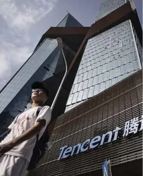  ?? BLOOMBERG PIC ?? Tencent’s market value stands at US$409 billion, making it the second-largest company in Asia after New York-listed Alibaba Group.