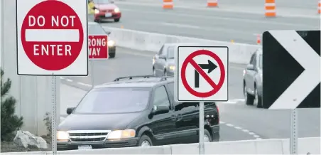  ??  ?? Drivers navigate the McTavish interchang­e in North Saanich. The vehicle driver in the multi-lane roundabout has the priority over all others entering, Steve Wallace writes.