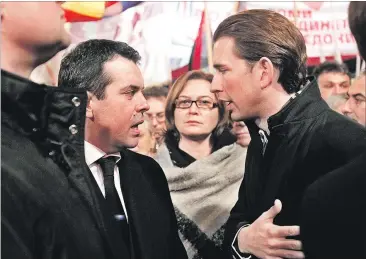  ?? [ Grdanoski picturedes­k.com ] ?? Außenminis­ter Kurz setzte sich im Wahlkampf für die Partei seines Amtskolleg­en Poposki ein.