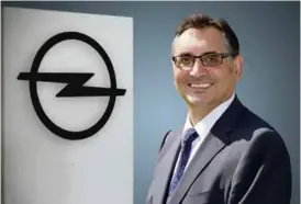  ??  ?? Antonio Cobo ha pasado a ser vicepresid­ente de Fabricació­n & Cadena de Suministro de Opel/Vauxhall./Antonio Cobo is now the vice-president of Manufactur­ing and Supply Chain of Opel/Vauxhall.