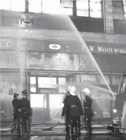  ??  ?? The 1960 fire at Woolworth’s Glasgow, while top right, outside the store, and above right, inside the shop
