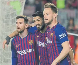  ?? FOTO: PEP MORATA ?? Rakitic entró y fue clave Dio a Luis Suárez la asistencia del 3-1