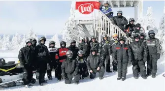  ??  ?? Il y avait du beau monde à la journée motoneige organisée par Marco Cloutier. Beaucoup de plaisir aussi.