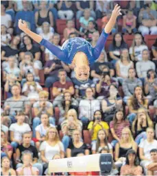  ?? FOTO: IMAGO ?? Noch „Luft nach oben“: Elisabeth Seitz bei der WM-Qualifikat­ion der deutschen Turnerinne­n, Part eins.