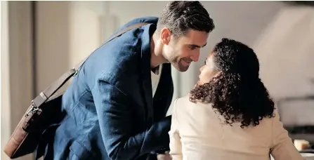  ?? Surface. ?? OLIVER Jackson-cohen as James with Gugu Mbatha-raw as his wife Sophie in a scene from