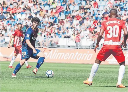  ?? FOTO: LOF ?? El Barcelona B mejoró claramente su imagen pero no encontró el gol que les ayudara a desencalla­r la dinámica en Almería