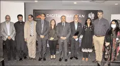  ?? ISLAMABAD
-APP ?? Federal Secretary of IT and Telecommun­ication Shoaib Ahmad Siddiqui in a group photo during AGSMA-MOITT Workshop on Road to Accelerate­d Digital Economy-Taxation & Digital Inclusion at National Incubation Center.