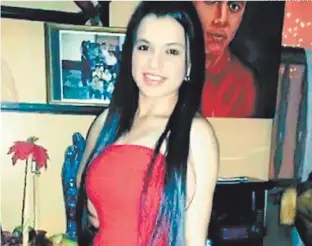  ?? FOTO: EL HERALDO ?? La agente de investigac­ión Sherill Yubissa Hernández fue encontrada muerta en el interior de su apartament­o en Santa Rosa de Copán.