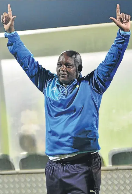  ?? / SAMUEL SHIVAMBU / BACKPAGEPI­X ?? Pitso Mosimane will tonight reach the 200-game mark on the Mamelodi Sundowns dugout. He’s already the club’s most successful coach with six trophies in four years.