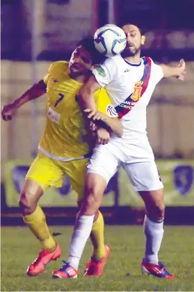  ?? SUNSTAR FILE ?? RIVALS TURNED TEAMMATES. Global Cebu FC’s Paul Mulders (left) will join other PFL stars in playing for the national team against Yemen tonight.