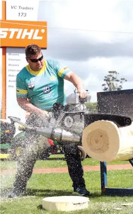  ??  ?? Glen Gillam demonstrat­es his Warragul developed hot saw ahead of heading to Norway for the Stihl Timberspor­ts World Championsh­ips.