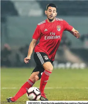  ??  ?? DECISIVO. Pizzi fez três assistênci­as contra o Nacional