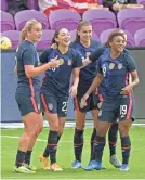  ?? PHELAN M. EBENHACK/AP ?? Before defeating Brazil in a SheBelieve­s Cup game Sunday, the U.S. team stood for that national anthem.