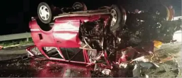  ?? (Foto ihsan Bomba) ?? Keadaan salah satu kenderaan yang terbabit dalam kemalangan di SKVE-PULAU Carey, malam kelmarin.