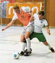  ?? Archivfoto­s: Ernst Mayer ?? Im Endspiel 2017 standen sich Olympia Neugablonz und Schwaben Augsburg gegenüber. Die Allgäuer gewannen mit 1:0.