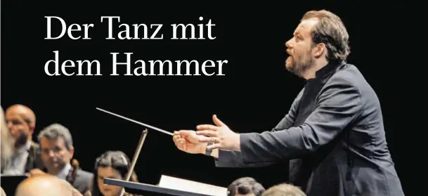  ?? BILD: SN/SF/MARCO BORRELLI ?? 88 Minuten symphonisc­he Schwerstar­beit: Andris Nelsons dirigiert die Wiener Philharmon­iker.