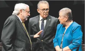  ?? ESPECIAL ?? Enrique Graue con Mario Fuentes y Patricia Dávila.