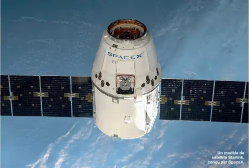  ??  ?? Un modèle de satellite Starlink, conçu par SpaceX.