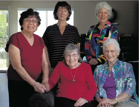  ?? LISA HORNAK San Diego Union-Tribune/TNS ?? Pat Anderson, 89, far right, leads the Sisterhood of the Boobless Wonders, a group of senior lady knitters who are all breast cancer survivors. The women hand-knit breast-shaped yarn pillow-like prosthetic­s for women who have had mastectomi­es. Pictured from left, top to bottom: Pat Hamada 87, Jan Rillie, 70, K.J. Koljonen, 67, Anderson, and Pat Moller, 84.