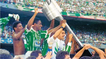  ?? WILSON MELO/ESTADÃO - 19/12/1993 ?? Esquadrão. Time do Palmeiras campeão em 1993, e também em 1994, tinha craques como Mazinho e César Sampaio