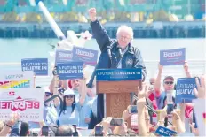  ??  ?? Bernie Sanders, durante un acto de campaña en mayo de 2016, cuando buscó la nominación presidenci­al demócrata. Lo intentará de nuevo para 2020.