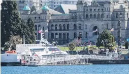  ?? DARREN STONE, TIMES COLONIST ?? The V2V Empress in front of the B.C. legislatur­e.