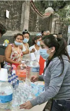  ?? |NICOLÁS CORTE ?? Se instalaron diversos centros de acopio para los damnificad­os.