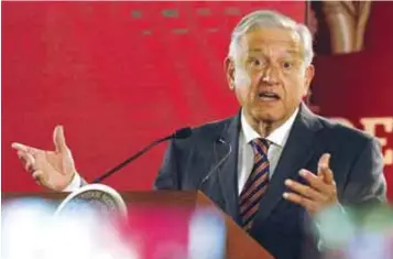  ?? | CUARTOSCUR­O ?? Este viernes López Obrador presentará la estrategia para rescatar a Pemex.