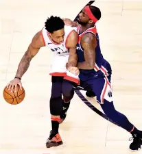  ?? AP FOTO ?? UNPLANNED. DeMar DeRozan (left) led the Raptors with 37 points. He said he came into Game 2 planning to be aggressive. That paid off big-time.