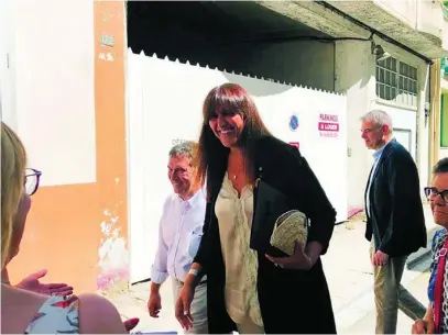  ?? EP ?? La ex presidenta del Parlament, Laura Borràs, ayer a su llegada a Prada de Conflent