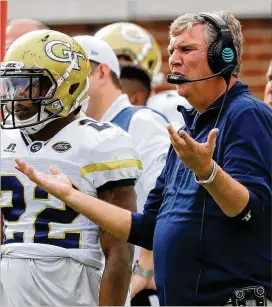  ?? CURTIS COMPTON/CCOMPTON@AJC.COM ?? Georgia Tech coach Paul Johnson is confounded by his team’s inconsiste­ncy on offense, but the defense seems to be coming along.